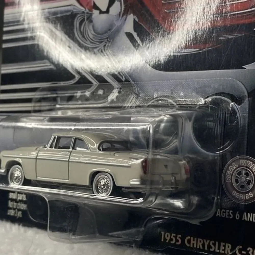 Johnny Lightning 1955 CHRYSLER C-300 AMERICAN CHROME 1:64